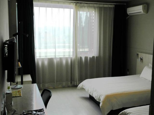 Jingjiang Inn Jurong Renmin Road Женджанг Екстериор снимка