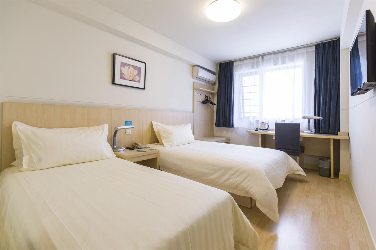 Jingjiang Inn Jurong Renmin Road Женджанг Екстериор снимка